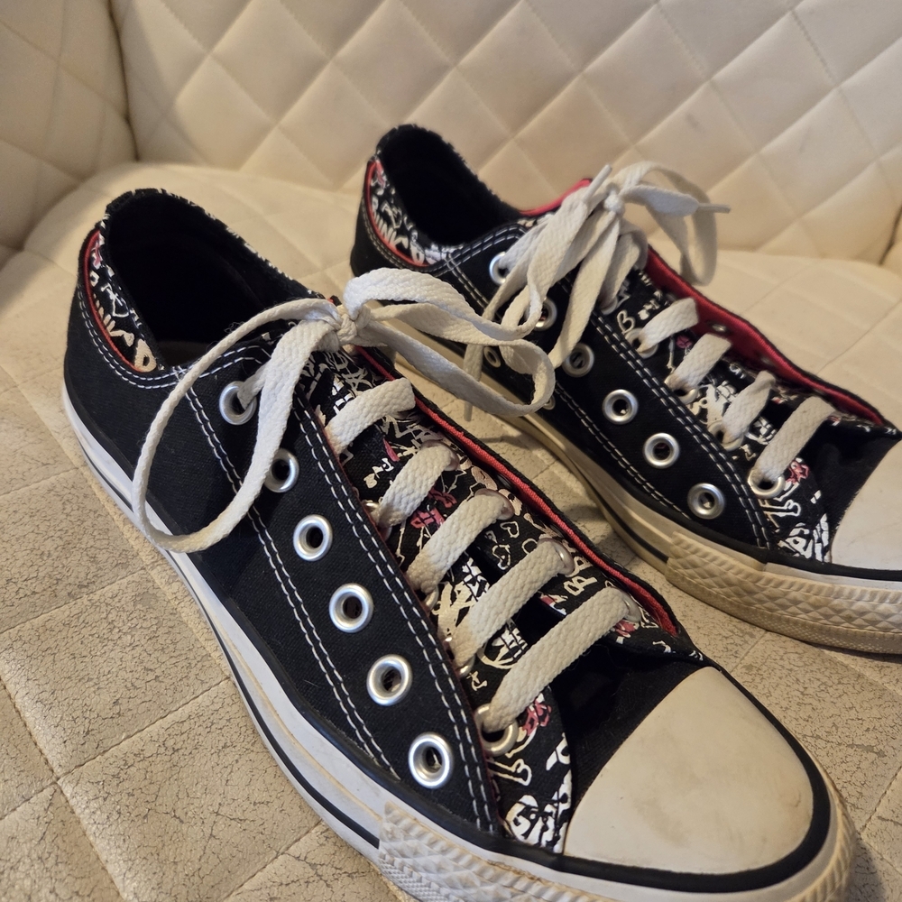 Converse Chuck Taylor Low TopCanvas Sneakers with Pink Punk Rock Girl Pattern - Picture 2 of 14